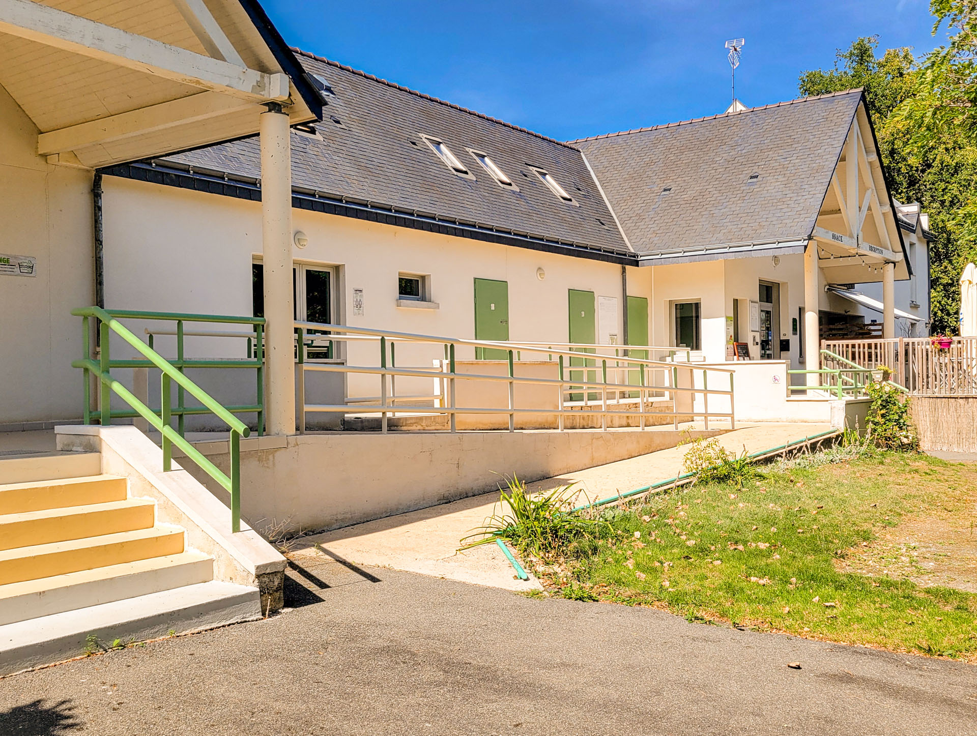 espace commun la fritillaire sanitaires